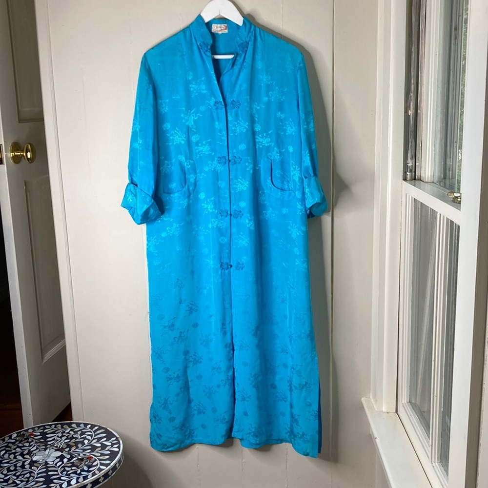 Vintage Turquoise Chinese Silk Robe . - Gem